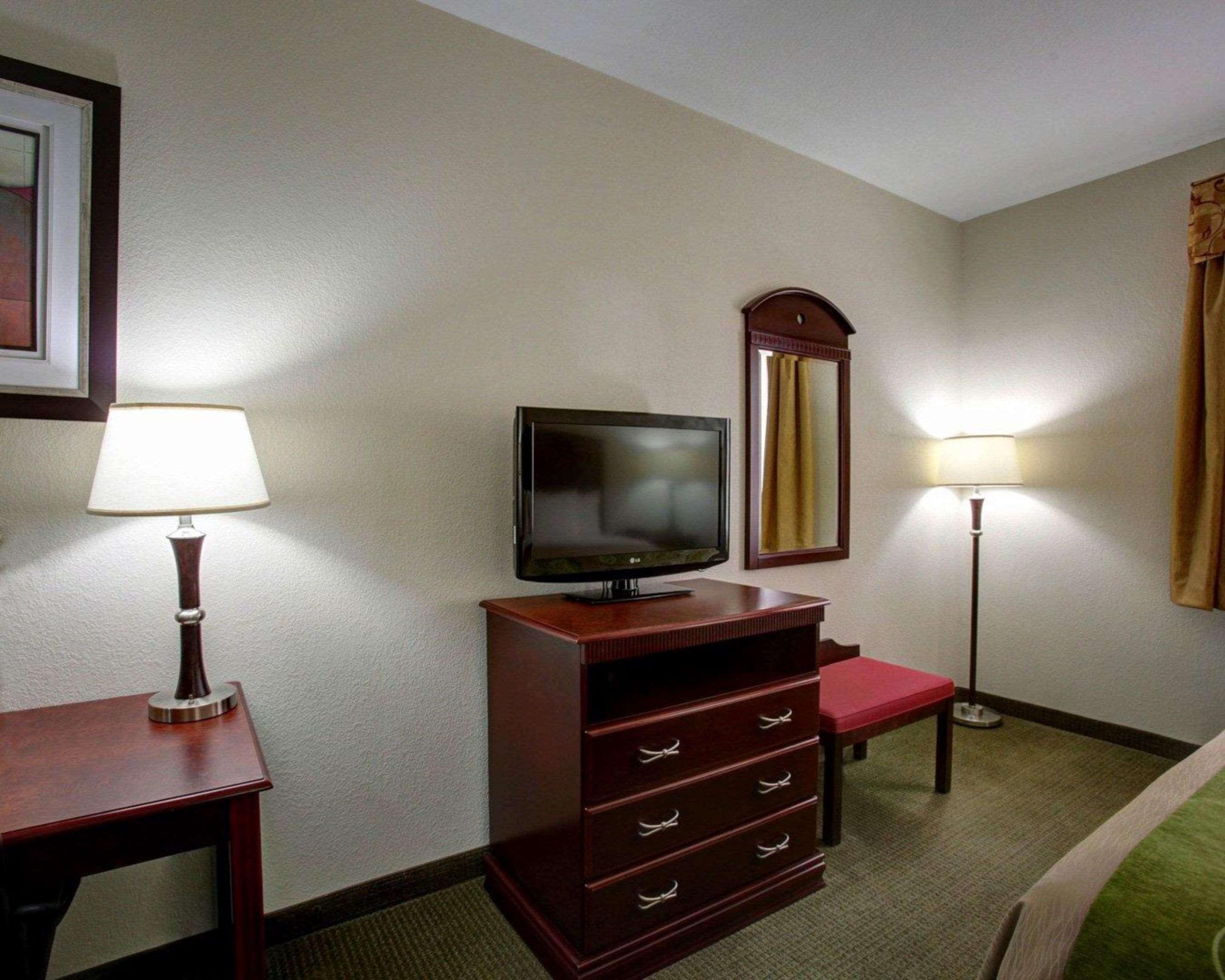 Quality Inn Rockdale Bagian luar foto