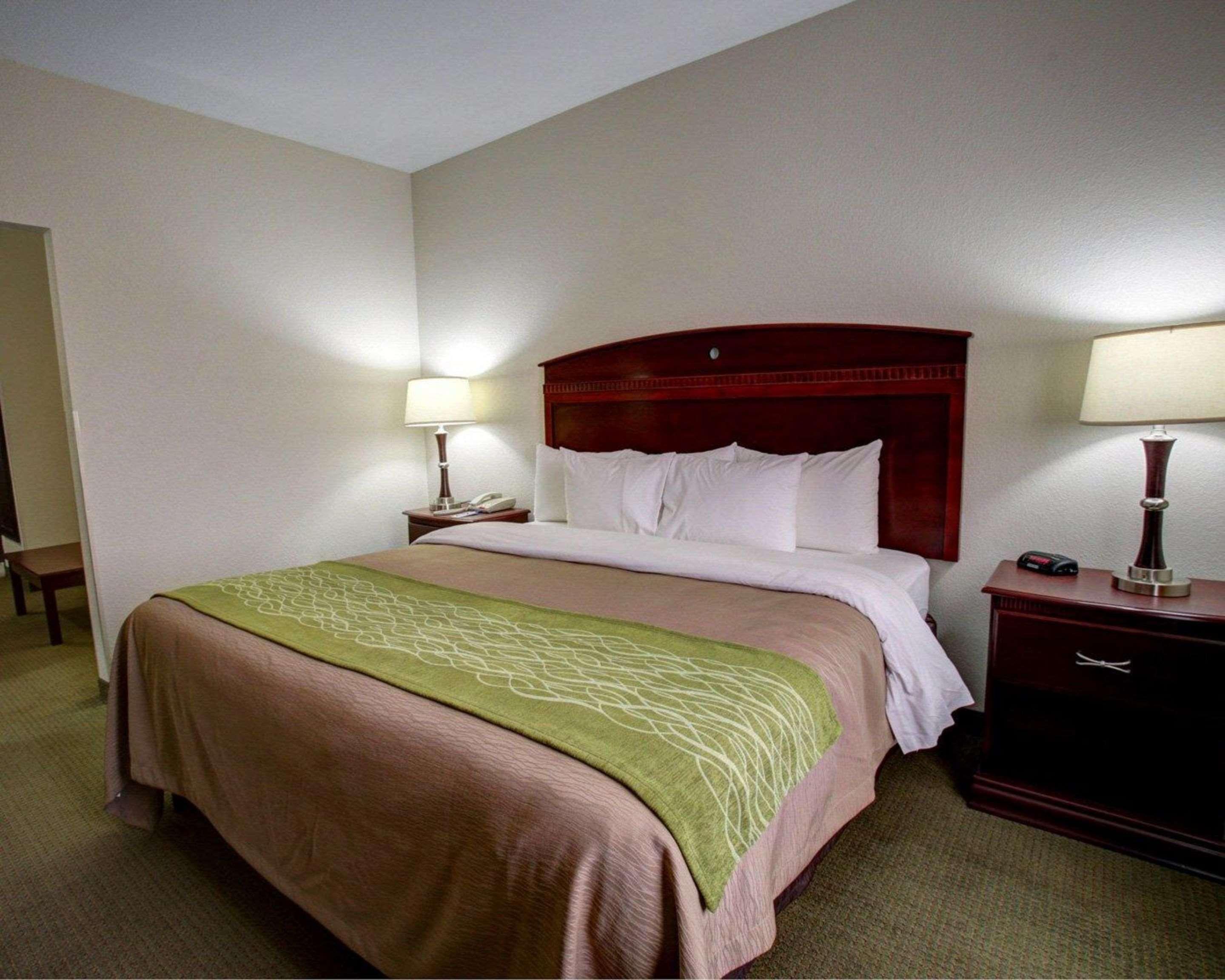 Quality Inn Rockdale Bagian luar foto