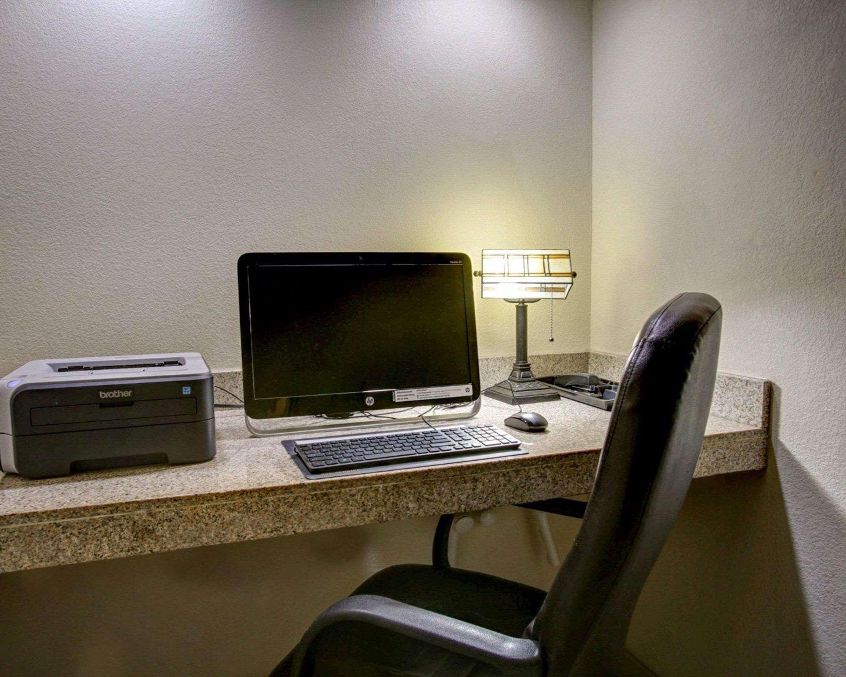 Quality Inn Rockdale Bagian luar foto
